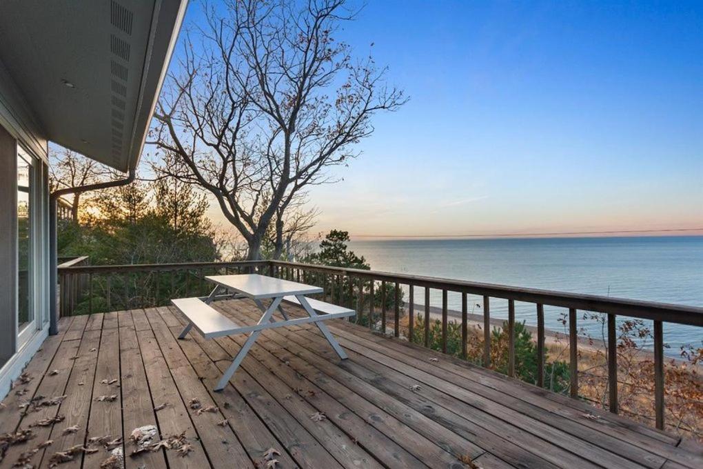 Luxury Beachfront Villa In Dunes National Park With 40Ft Pool & Diving Board, Garden Beverly Shores Bagian luar foto